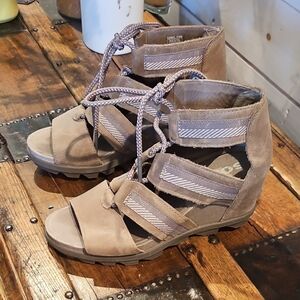 Sorel Beige Strappy Sandals